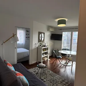 Le Marengo: Charmant, Rénové, Terrasse, Parking Privé Appartement
